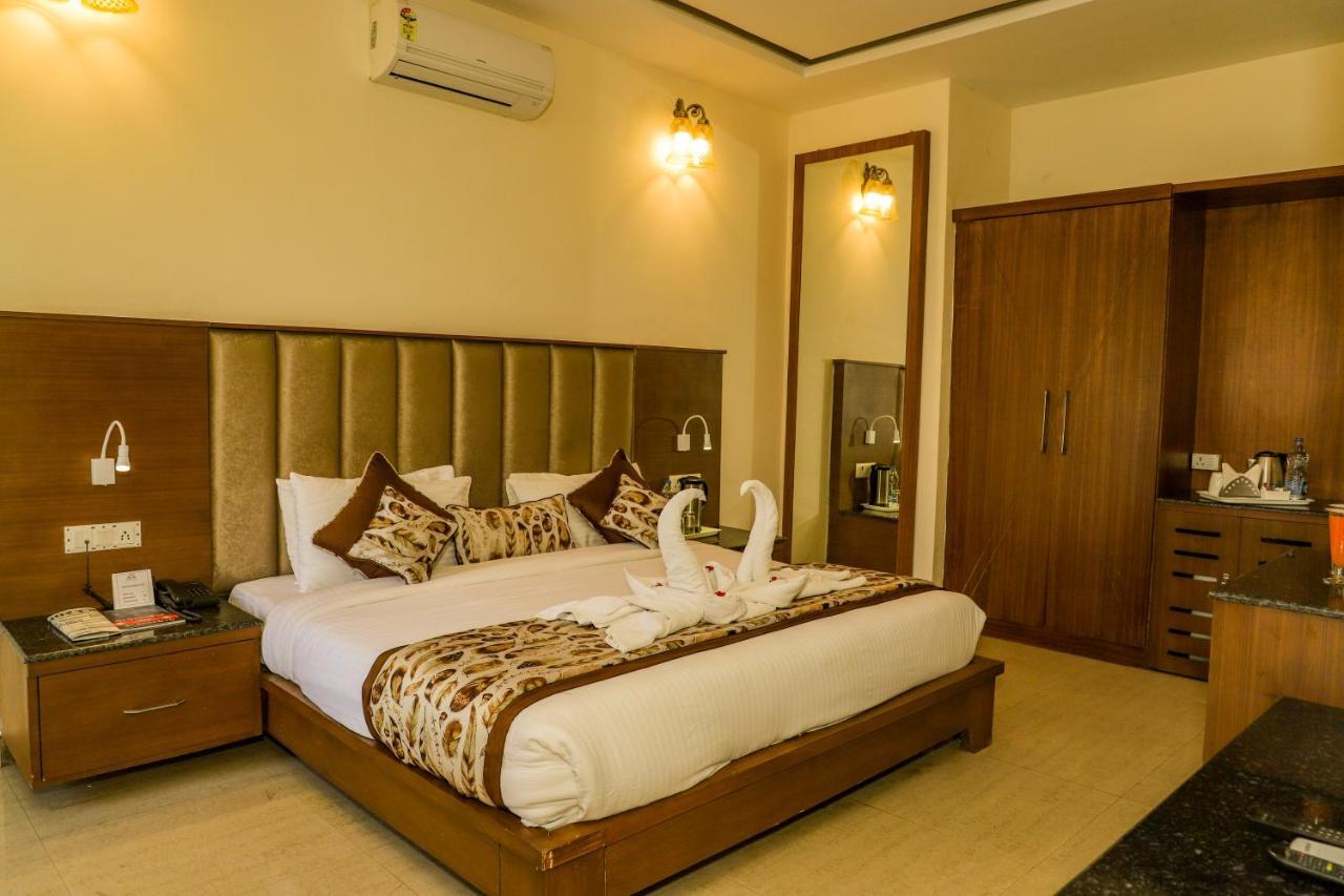 Excel Hotels And Resorts Bhīm Tāl Екстериор снимка