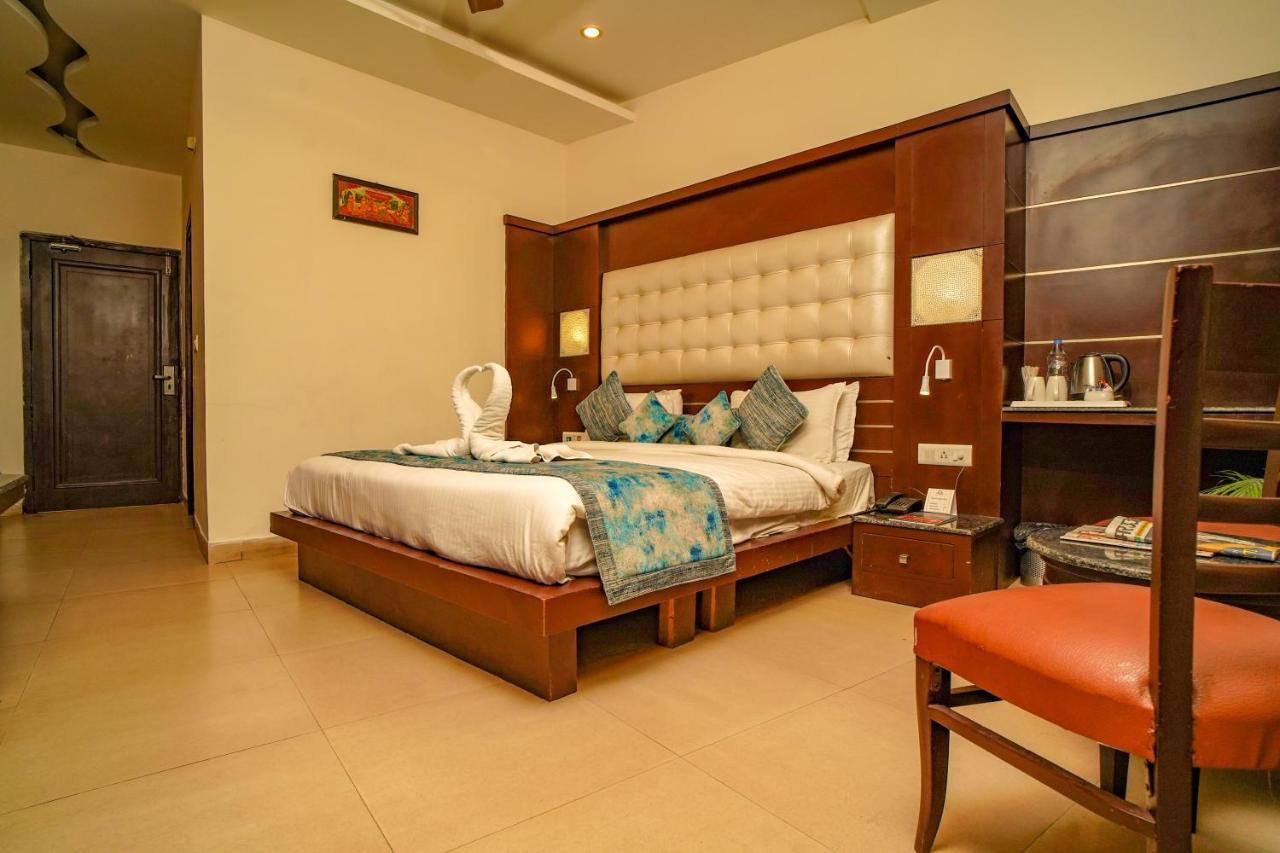 Excel Hotels And Resorts Bhīm Tāl Екстериор снимка