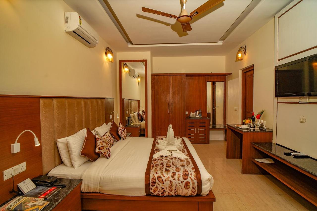 Excel Hotels And Resorts Bhīm Tāl Екстериор снимка